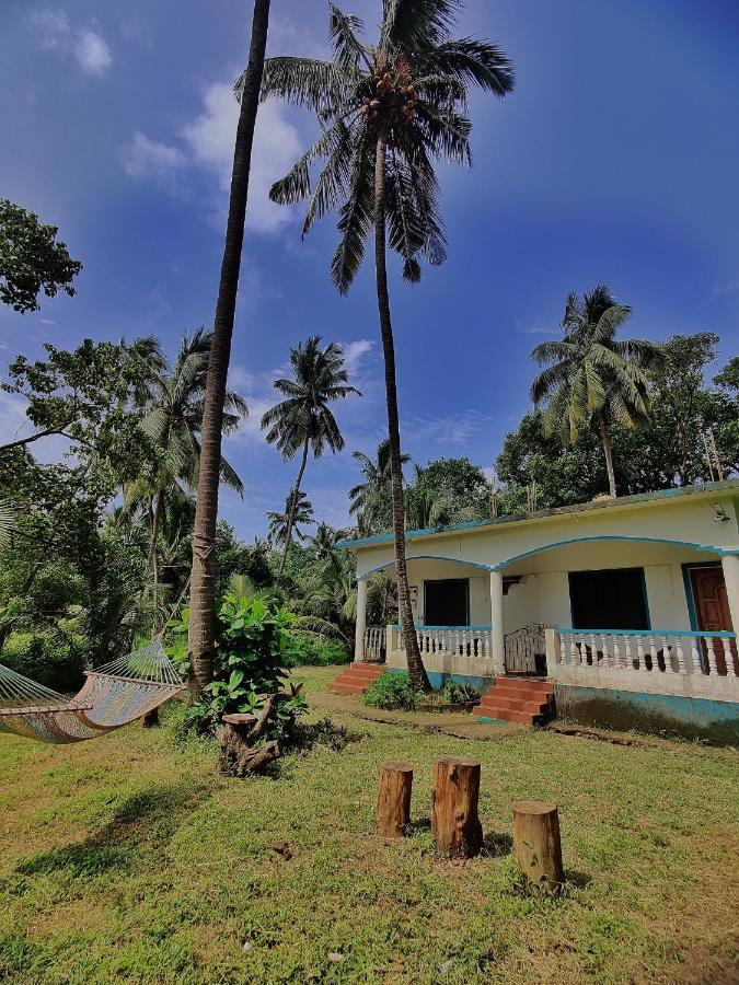 Coco Inn Goa Candolim Exteriör bild